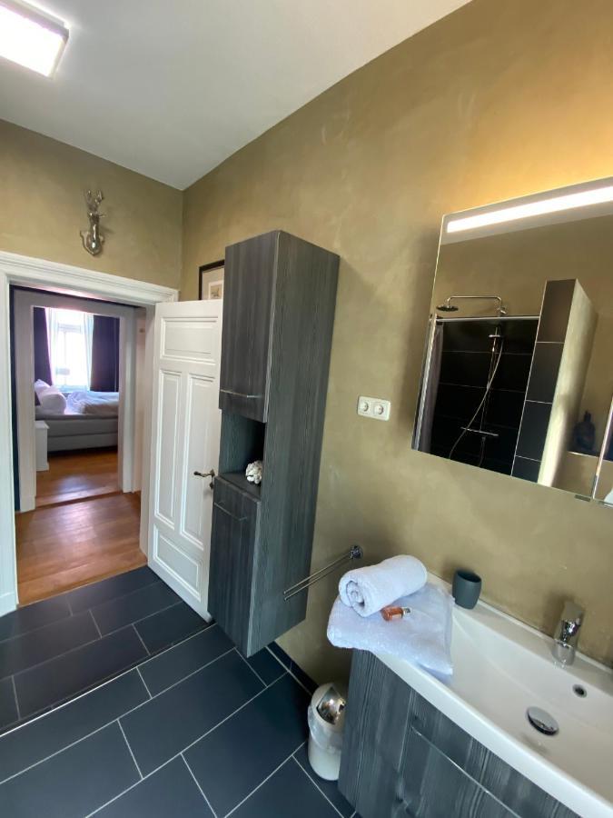 Deluxe Altbaucharme In Zentraler Lage Apartment Кил Екстериор снимка